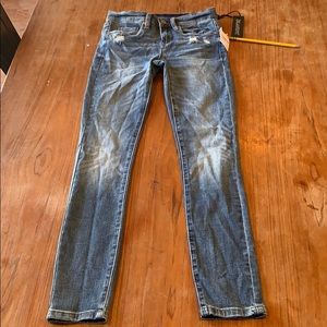 BLANK NYC NWT Distressed Jeans Sz 24